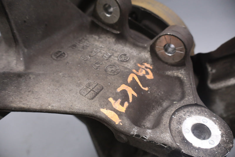 Load image into Gallery viewer, 11-16 BMW 528i 535i GT F10 Rear Left Side Spindle Knuckle Hub 33326793769 Oem