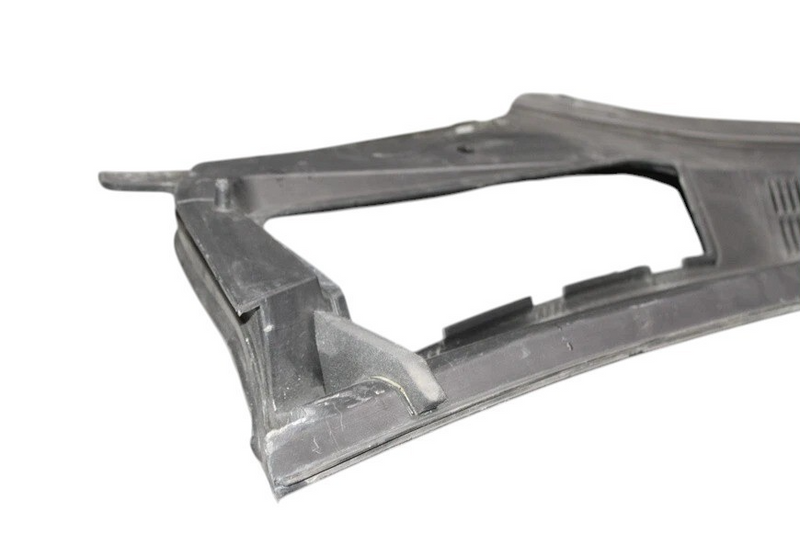 Load image into Gallery viewer, 14-21 Maserati Quattroporte Front Windshield Wiper Cowl Vent Cover Panel Oem