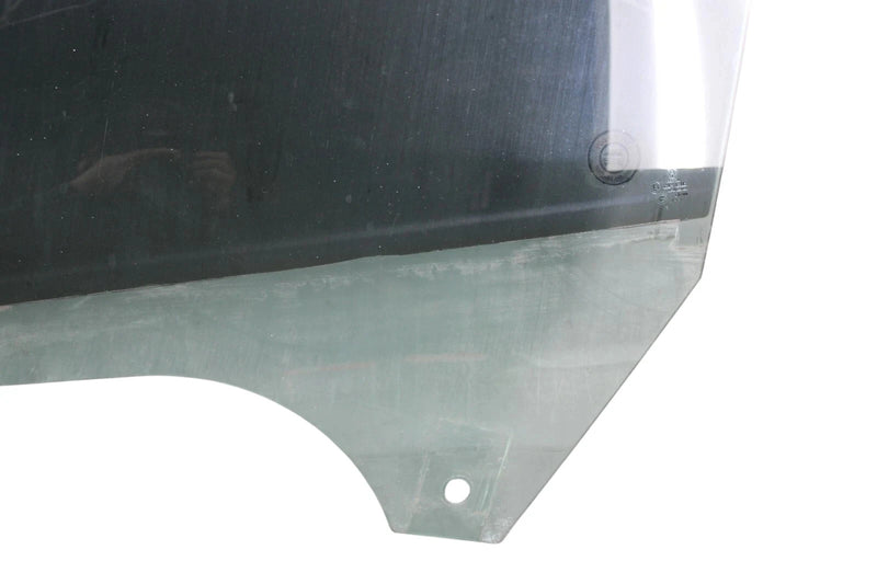 Load image into Gallery viewer, 13-17 Volkswagen VW CC Front Left Driver Side Door Window Glass 3C8845201C Oem