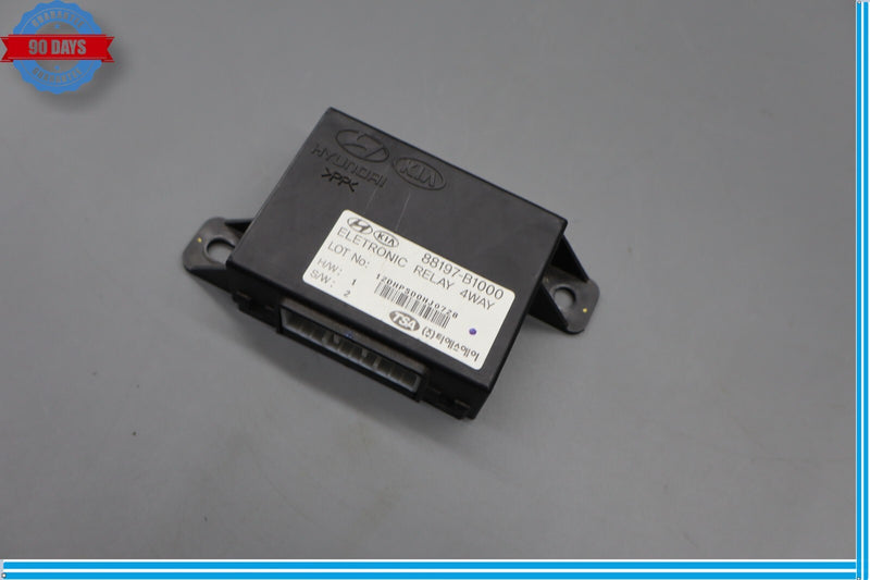 Load image into Gallery viewer, 15-20 Hyundai Genesis Front Right Passenger Side Seat Relay Control Module Oem