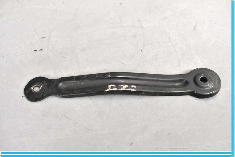 Load image into Gallery viewer, 06-11 Mercedes W164 ML500 ML350 Front Right Reinforcement To Support Bracket Oem