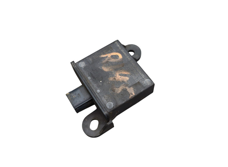 Load image into Gallery viewer, 11-18 Porsche Cayenne 958 Tire Pressure Monitoring System TPMS Receiver Oem