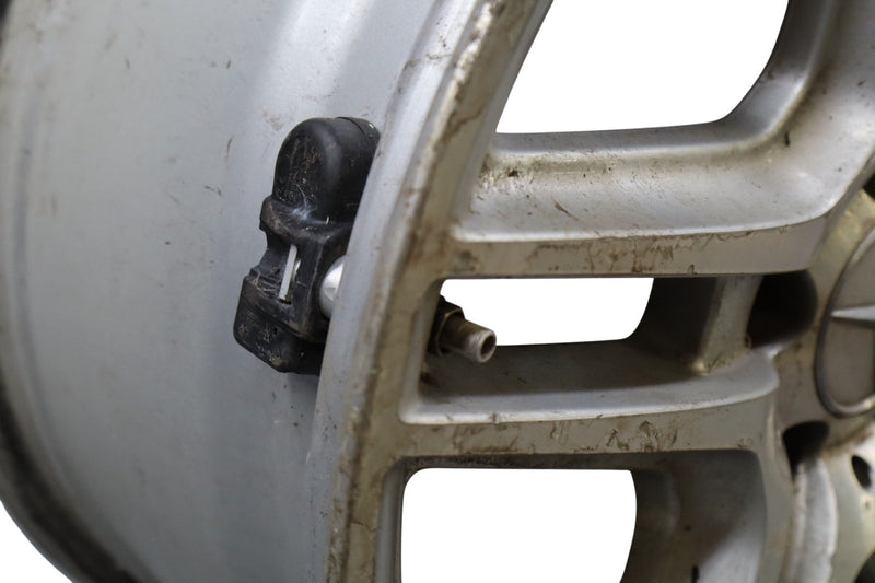 Load image into Gallery viewer, 06-15 Mercedes W204 C250 C63 AMG Rear Axle Wheel Rim Disc 8.5 J x 18 R18 Oem