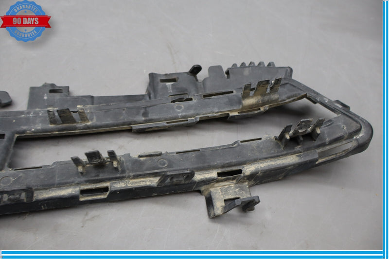 Load image into Gallery viewer, 10-12 Mercedes W207 E350 E550 Front Right Side Fog Light Grille 2078800324 Oem