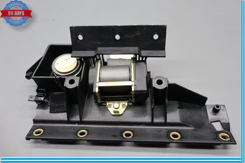 Load image into Gallery viewer, 03-08 Mercedes R230 SL500 Rear Right Side Speaker Luggage Seatbelt Retractor Oem