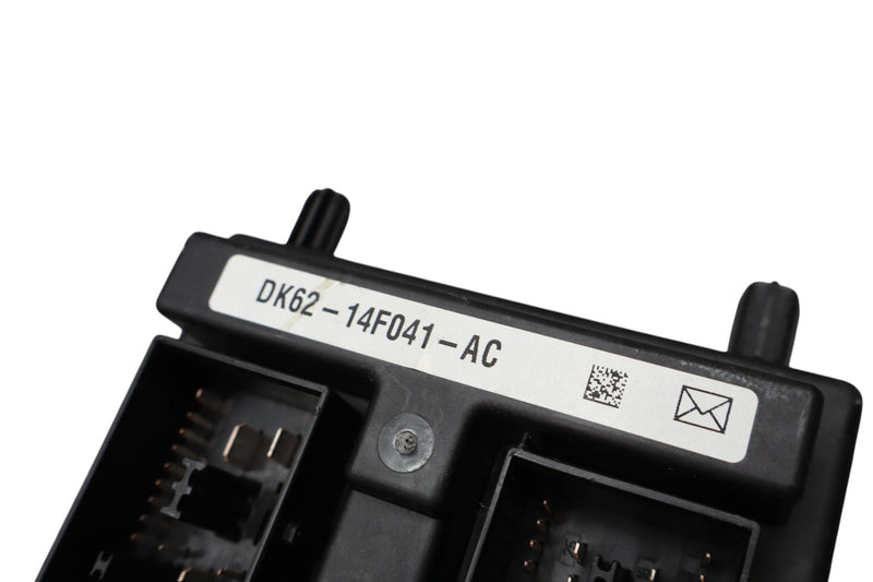 Load image into Gallery viewer, 14-15 Land Rover Range Rover Sport L494 Body Control Module Fuse Relay Box Oem