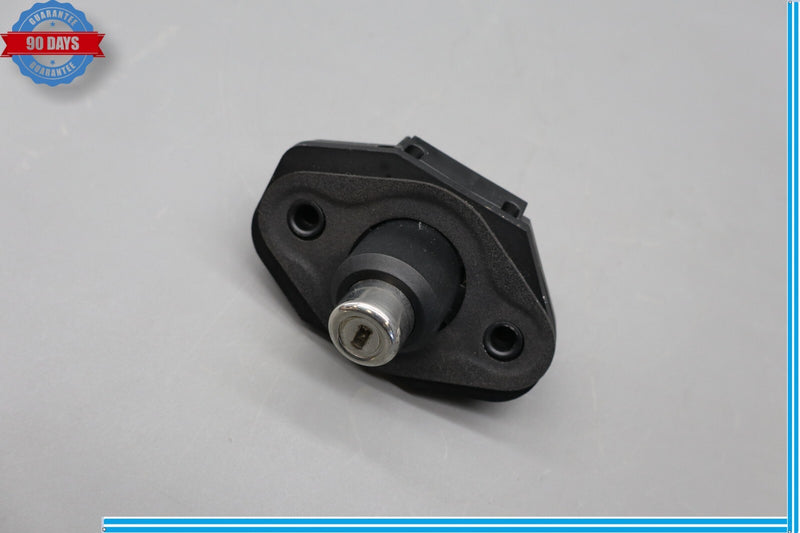 Load image into Gallery viewer, 09-15 BMW 750Li 750Li xDrive Rear Trunk Deck Lid Tailgate Lock Cylinder Oem