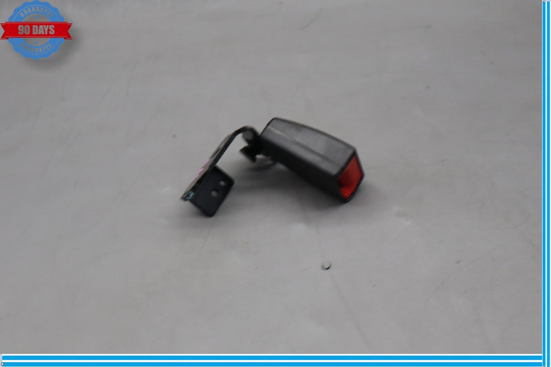 Load image into Gallery viewer, 10-17 Mercedes W204 C250 Rear Left Side Seatbelt Seat Belt Buckle End Oem