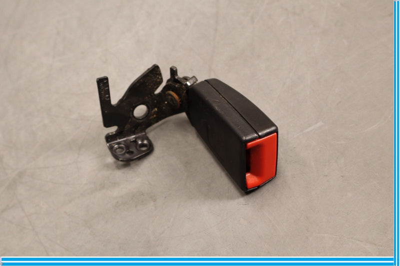 Load image into Gallery viewer, 10-18 Mercedes CLS550 E350 Rear Left Driver Side Safety Seat Belt Buckle Oem