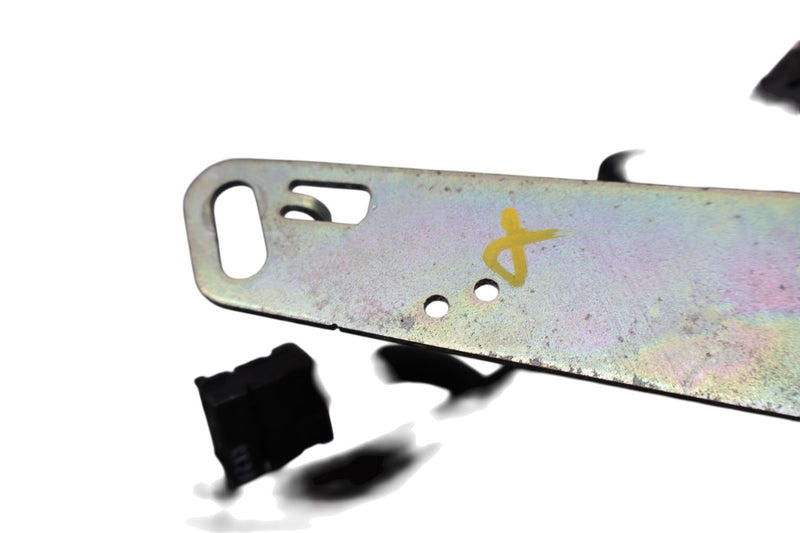 Load image into Gallery viewer, 09-12 BMW F01 F02 750i 750Li Front Right Seat Belt Seatbelt Retractor Oem