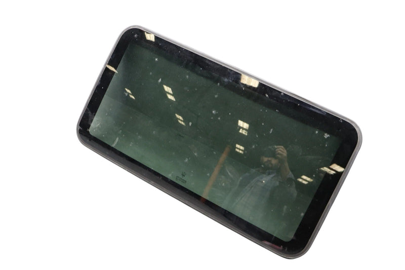 Load image into Gallery viewer, 03-13 Maserati Quattroporte S GT S M139 Moon Roof Sunroof Sun Roof Glass Oem