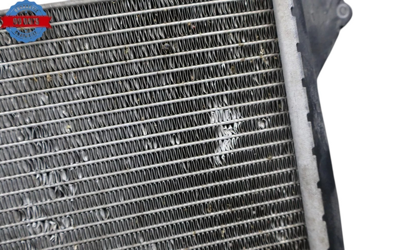 Load image into Gallery viewer, 13-19 Mercedes GL450 GL550 GLS550 Engine Water Cooling Coolant Radiator Oem