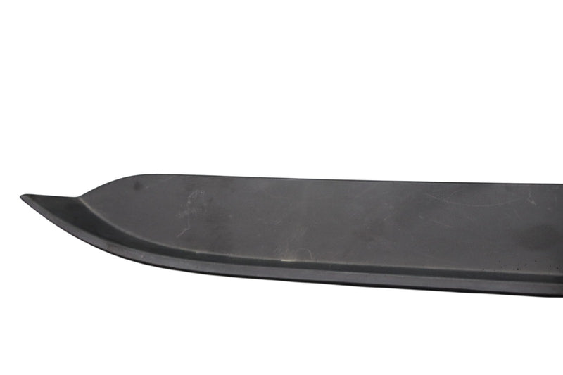 Load image into Gallery viewer, 15-20 Hyundai Genesis Front Right Side Fender Seal Trim Ledge Cover Oem
