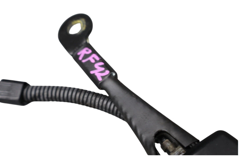 Load image into Gallery viewer, 06-13 Bentley Continental Flying Spur Front Right Seat Belt Seatbelt Buckle Oem