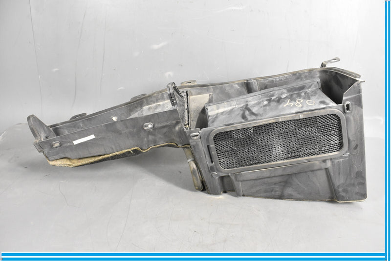 Load image into Gallery viewer, 14-17 Maserati Quattroporte Front Under Cowl Air Filter Housing Box Oem