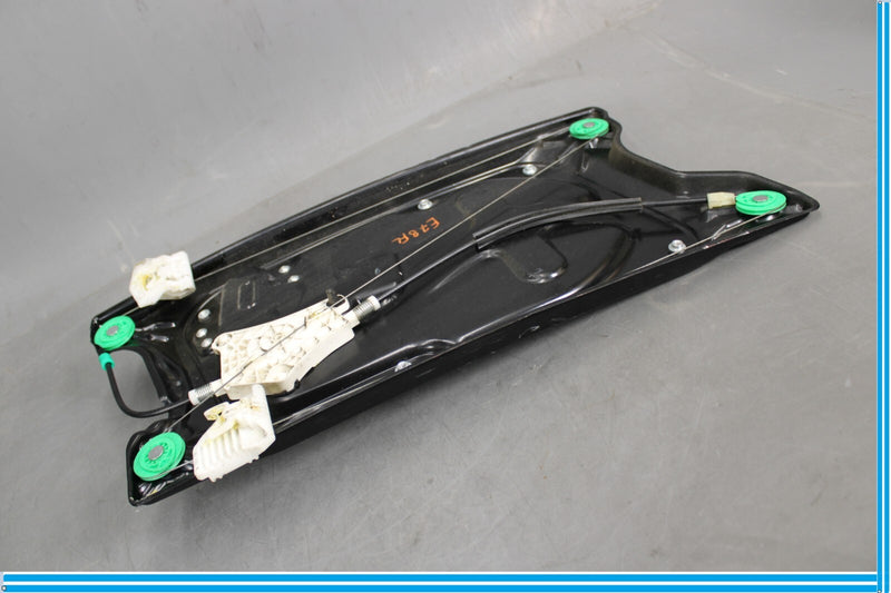 Load image into Gallery viewer, 10-13 Land Rover Range Rover Sport Front Left Side Door Window Regulator Oem