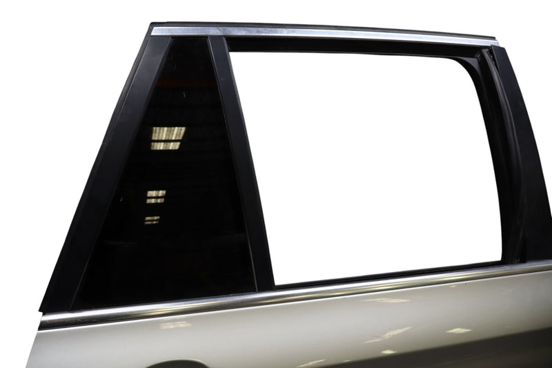 Load image into Gallery viewer, 14–18 BMW X5 F15 Rear Right Passenger Door Shell Assembly 41517386740 Oem