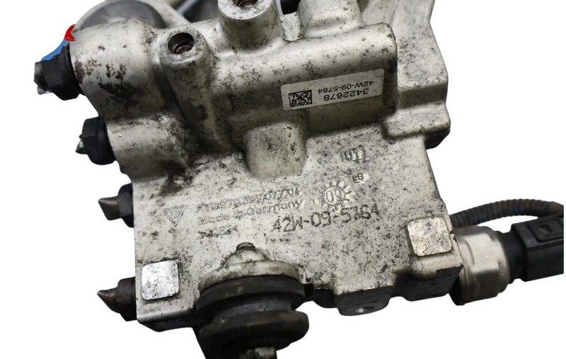 Load image into Gallery viewer, 10-16 Porsche Panamera Turbo Rear Stabilizer Sway Bar Control Valve Block OEM