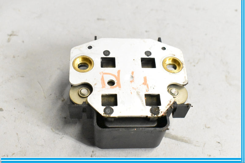 Load image into Gallery viewer, 03-06 Mercedes SL500 SL600 SL55 R230 Yaw Turn Rate Sensor 0265005230 OEM
