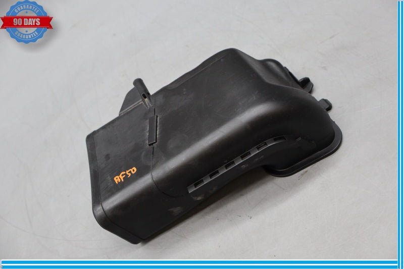 Load image into Gallery viewer, 09-15 BMW 750Li xDrive Right Passenger Side Engine Air Intake Duct Oem
