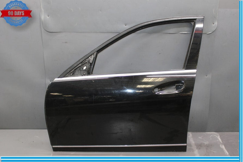 Load image into Gallery viewer, 08-14 Mercedes W204 C250 Sedan Front Left Side Exterior Door Shell Black Oem
