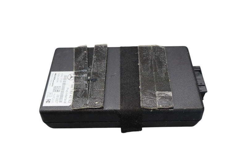 Load image into Gallery viewer, 06-12 Mercedes W219 CLS550 E350 S550 Ipod Interface Control Module B67824252 Oem
