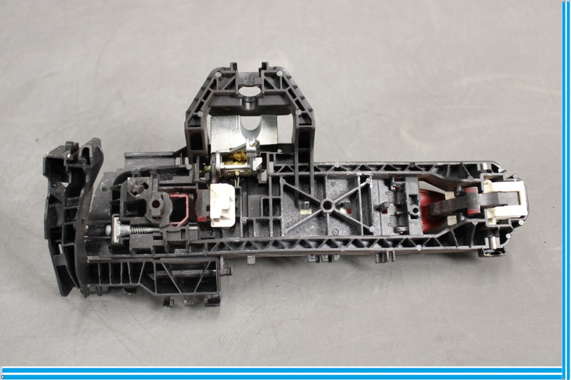 Load image into Gallery viewer, 08-14 Mercedes W204 C250 Front Right Passenger Side Exterior Door Handle Oem