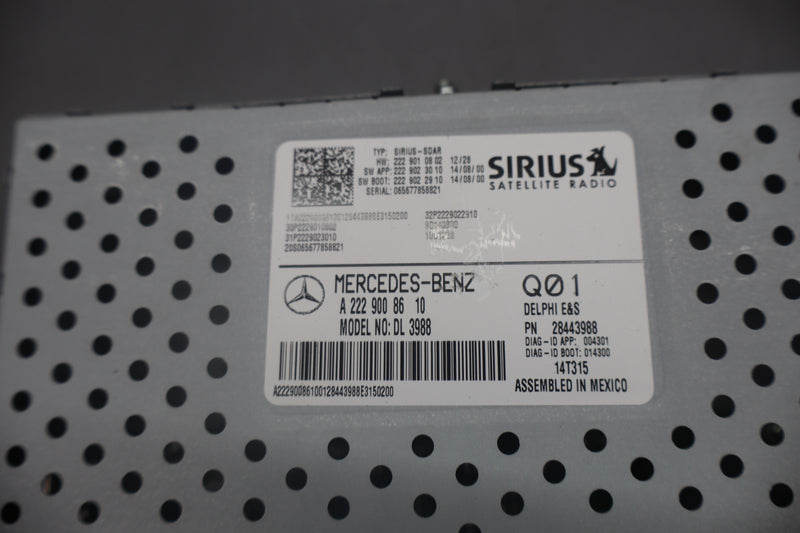 Load image into Gallery viewer, 14-19 Mercedes C117 CLA250 Sirius Satellite Radio Receiver Module Unit Oem