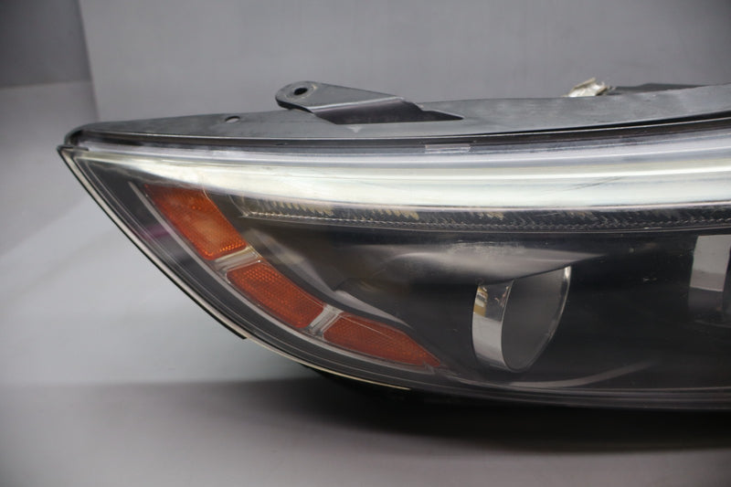 Load image into Gallery viewer, 14-16 Kia Optima Hybrid Front Right Side Head Light Headlight Lamp Assembly Oem