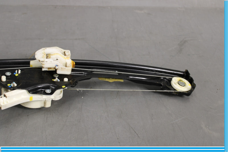 Load image into Gallery viewer, 07-13 BMW X5 E70 Rear Right Passenger Side Door Window Regulator W/ Motor Oem
