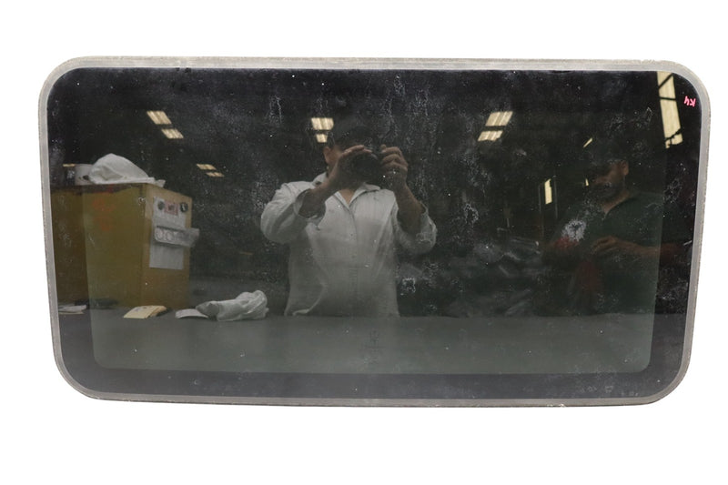 Load image into Gallery viewer, 14-17 Maserati Ghibli M157 Sun Roof Sunroof Top Glass Window Panel Oem