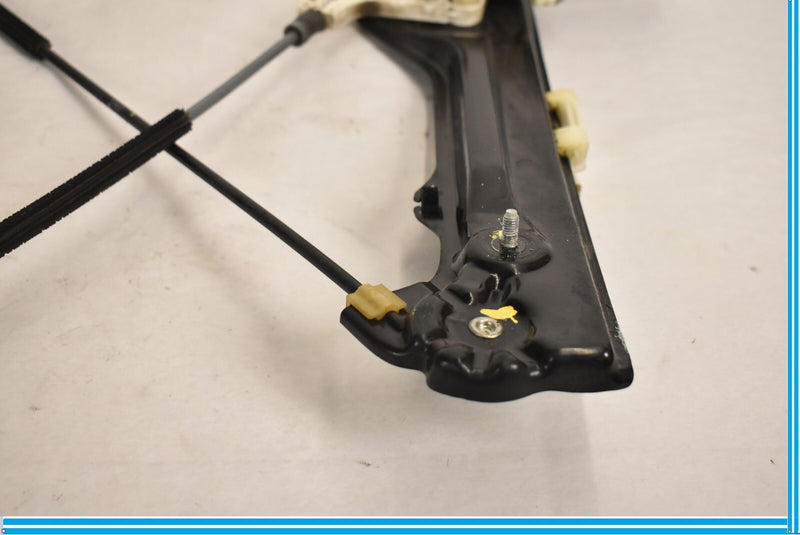 Load image into Gallery viewer, 2007-2013 BMW E70 X5 FRONT RIGHT PASSENGER DOOR WINDOW REGULATOR MOTOR