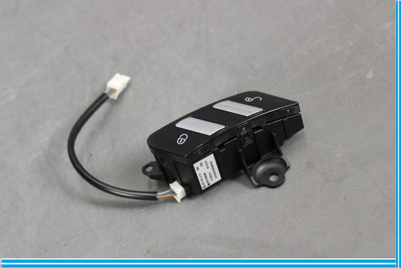 Load image into Gallery viewer, 07-13 Mercedes S400 S550 W221 Front Right Side Door Lock Switch Oem