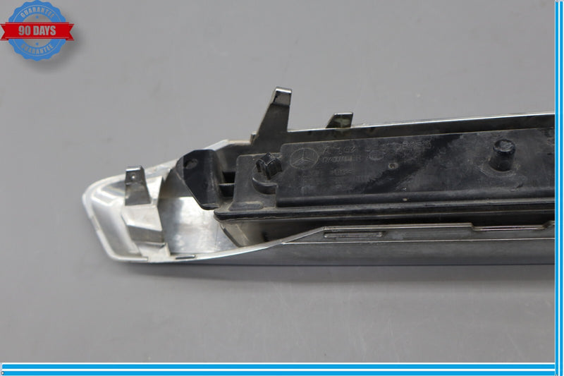 Load image into Gallery viewer, 10-16 Mercedes W164 ML350 R350 Front Right Daytime Run Lamp Fog Light Oem