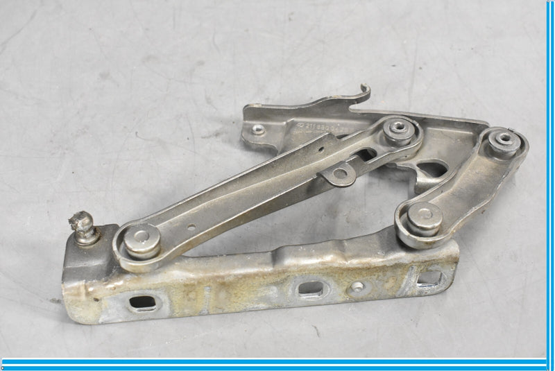 Load image into Gallery viewer, 06-11 Mercedes CLS550 CLS500 W219 Front Right Passenger Engine Hood Hinge Oem