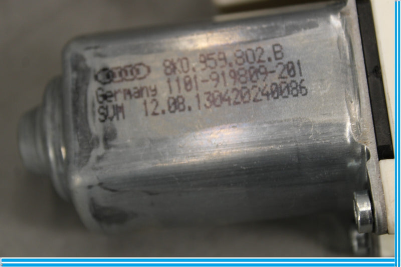 Load image into Gallery viewer, 11-18 Porsche Cayenne Front Right Side Door Window Regulator Motor Oem