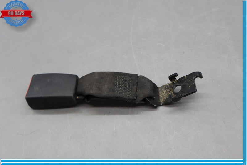 Load image into Gallery viewer, 07-13 BMW X5 E70 Rear Center 2nd Row Seat Belt Seatbelt Buckle Receiver Oem