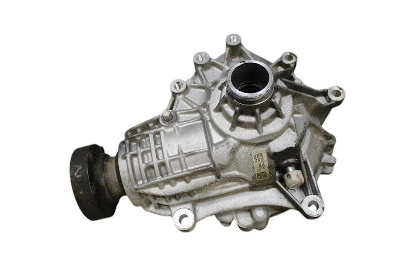 Load image into Gallery viewer, 14-24 Maserati Quattroporte M156 S Q4 Front Differential Carrier Axle Oem