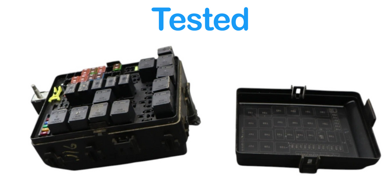 Load image into Gallery viewer, 14-18 Maserati Ghibli M157 Engine Fuse Box Battery Relay Assembly Oem