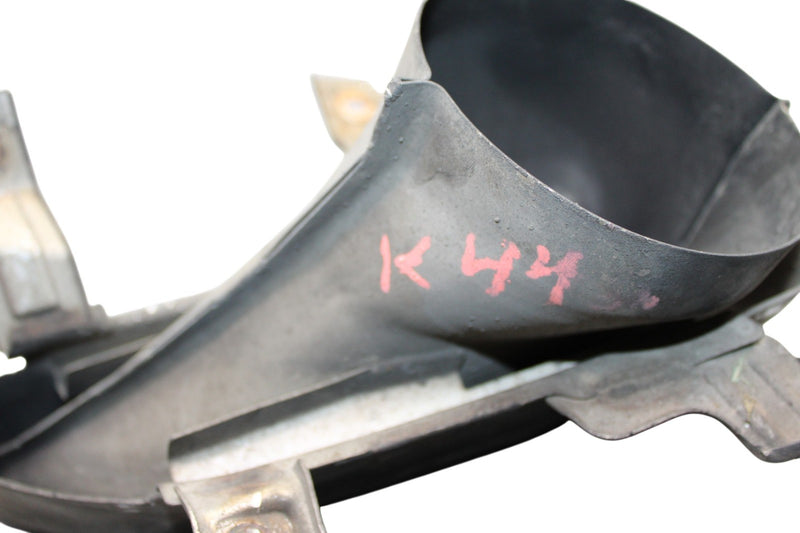 Load image into Gallery viewer, 15-20 Hyundai Genesis G80 Rear Left & Right Side Lower Exhaust Muffler Tip Oem