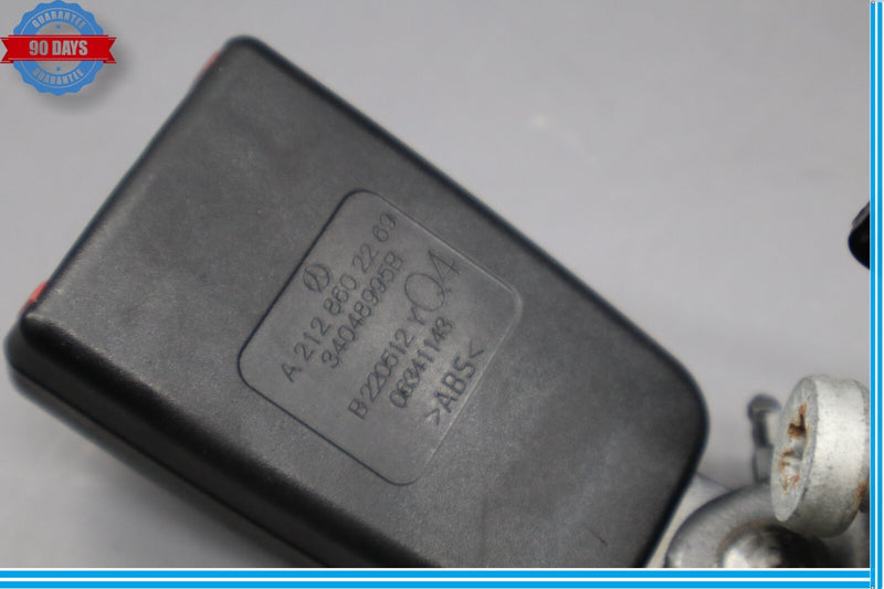 Load image into Gallery viewer, 12-18 Mercedes CLS550 CLS63 W218 Rear Right Side Seat Belt Buckle Oem