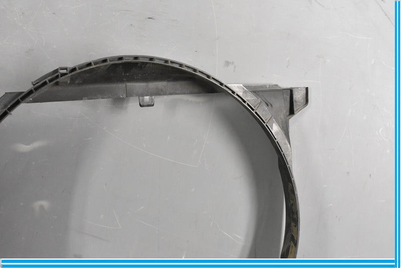 Load image into Gallery viewer, 90-94 Mercedes R129 300SL SL320 Engine Radiator Fan Shroud Oem