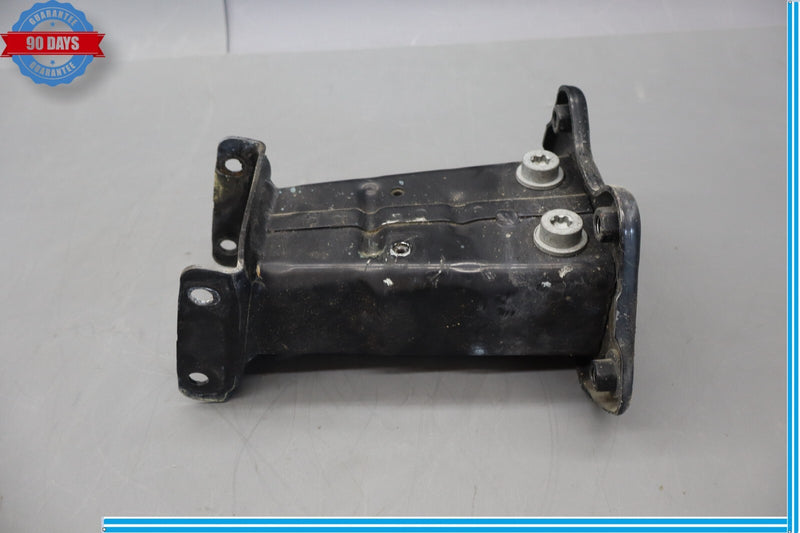 Load image into Gallery viewer, 07-13 Mercedes S550 W221 Front Left Driver Side Bumper Reinforcement Bracket Oem