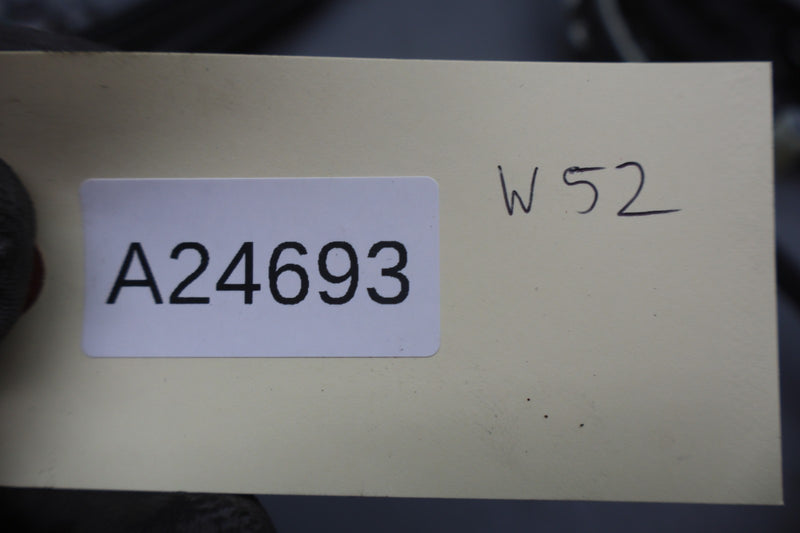 Load image into Gallery viewer, 14-22 Maserati Ghibli Quattroporte Front Right Side Window Regulator W Motor Oem