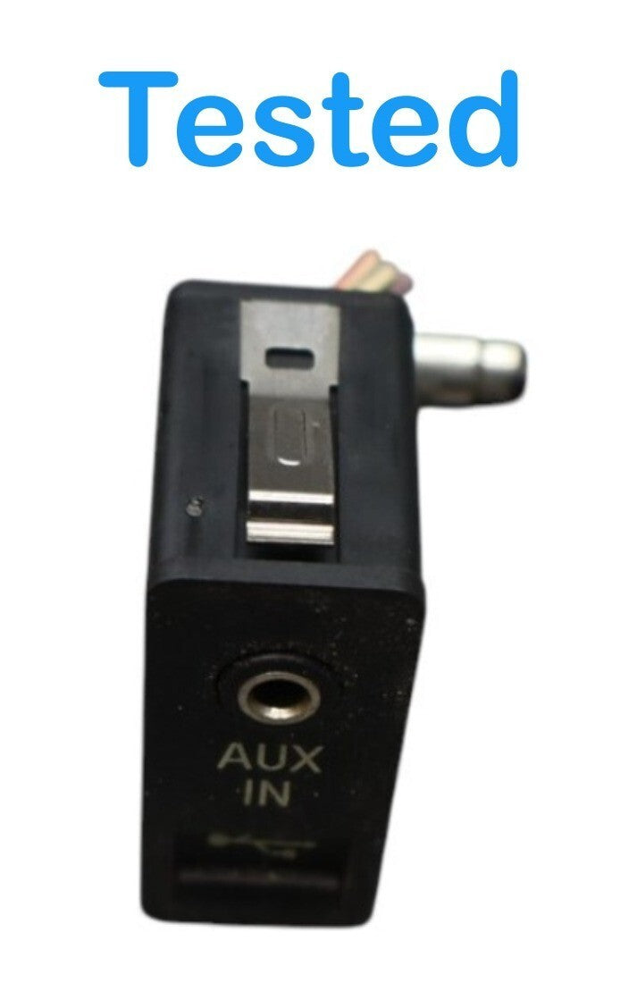 Load image into Gallery viewer, 11-13 BMW 535i 528I USB Audio Media Input Socket Port Plug Unit 61319129651 Oem