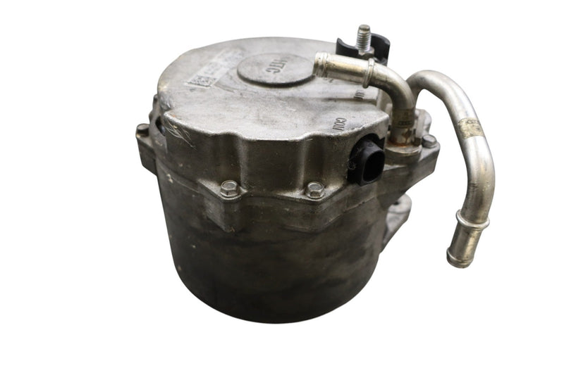 Load image into Gallery viewer, 11-18 Audi A8 Q7 3.0L Engine Motor Alternator Generator 14V 190A 06E903015 Oem