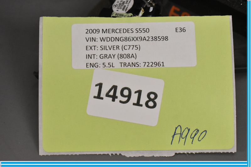 Load image into Gallery viewer, 07-13 Mercedes S550 S600 W221 Front Right Door Tweeter Corner Speaker Cover Oem