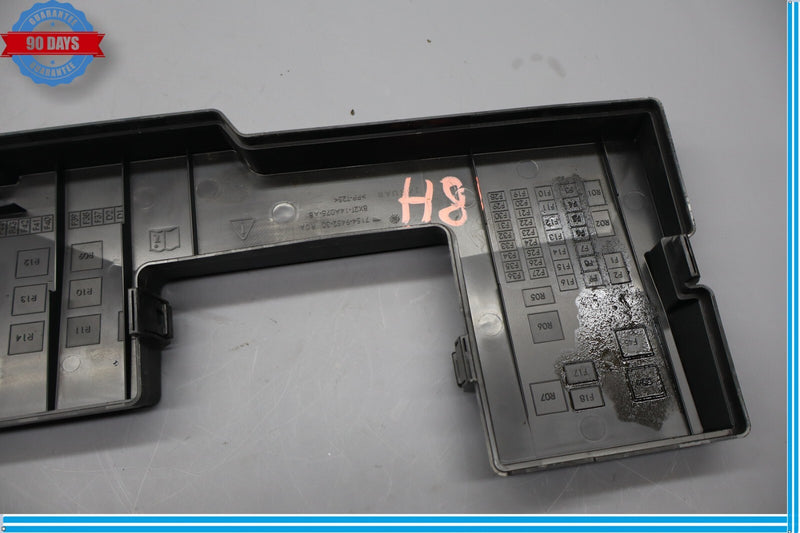 Load image into Gallery viewer, 09-11 Jaguar X250 XF XFR Engine Motor Fuse Relay Junction Box Cover Oem