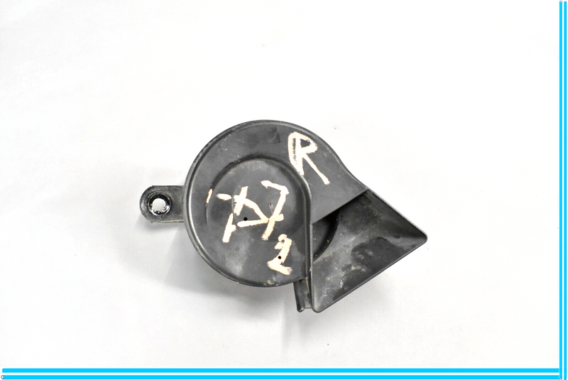 Load image into Gallery viewer, 00-06 Mercedes S500 S600 W220 Front Right Low Tone Signal Horn Oem
