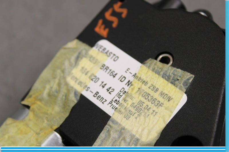 Load image into Gallery viewer, 06-12 Mercedes X164 GL550 GL450 Panoramic Sunroof Sun Roof Motor 1648201442 Oem